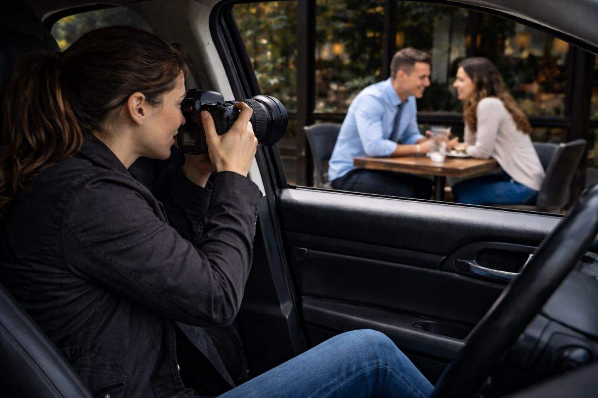 How Sydney Private Investigators Detect If Your Spouse Is on a Dating Site. Sydney private investigators detecting whether a spouse is on a dating site using lawful digital analysis and investigative methods.